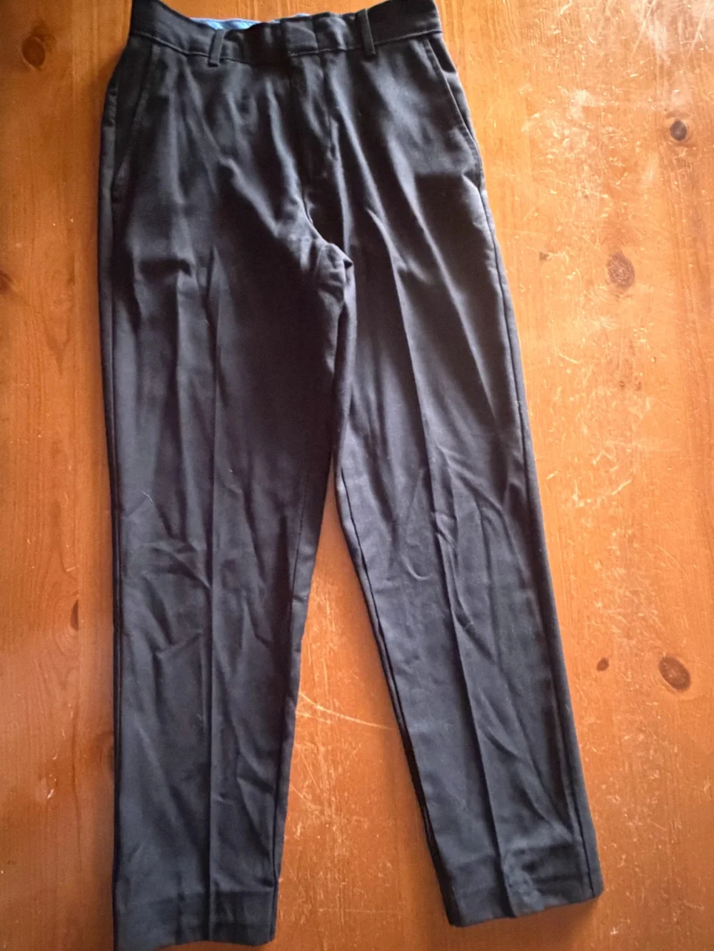 Izod Boys Three Piece Black Suit Size 14 - Picture 9 of 13